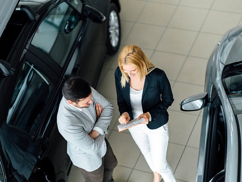 1- Dal 1994, offriamo una consolidata esperienza nel settore automobilistico.