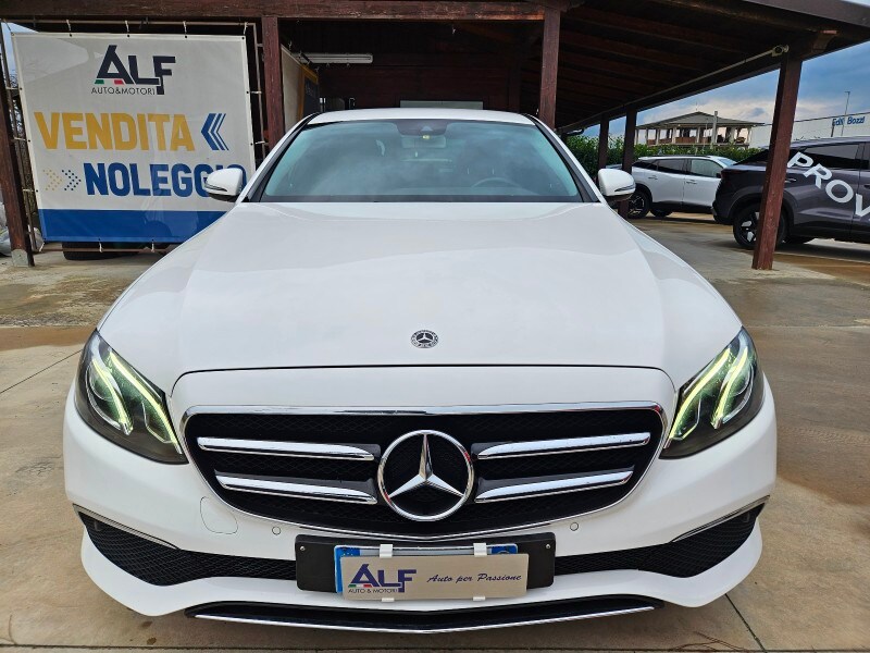 Foto MERCEDES Classe E   (W/S213)
