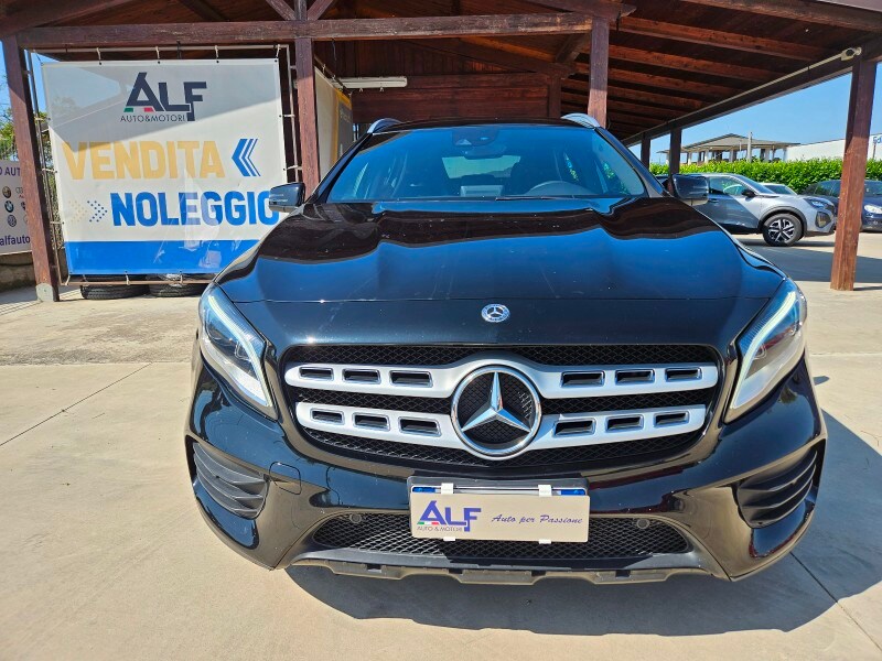 Foto MERCEDES GLA          (X156)