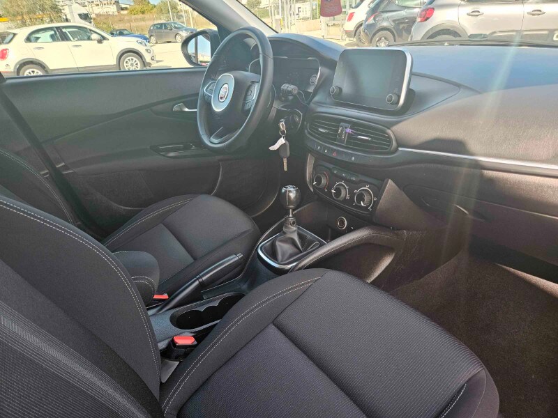 FIAT Tipo (2015-->) Tipo 1.6 Mjt S&S 5 porte Easy