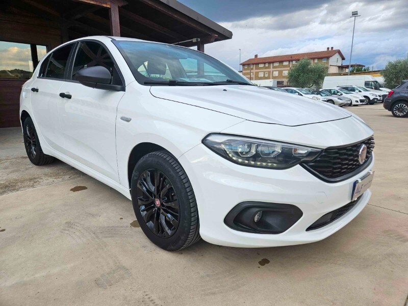 FIAT Tipo (2015-->) Tipo 1.3 Mjt S&S 5 porte Street