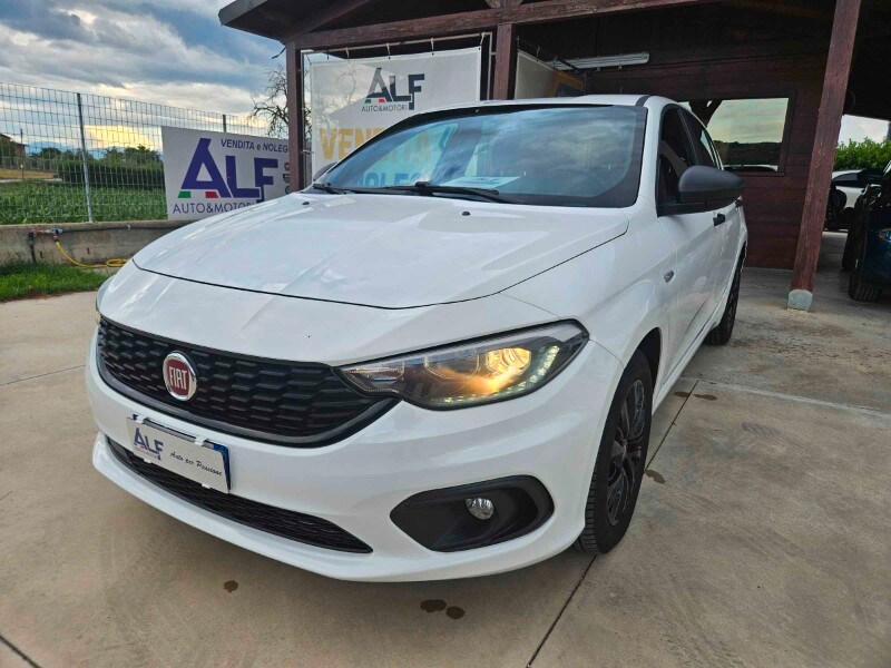 FIAT Tipo (2015-->) Tipo 1.3 Mjt S&S 5 porte Street
