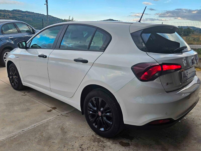 FIAT Tipo (2015-->) Tipo 1.3 Mjt S&S 5 porte Street