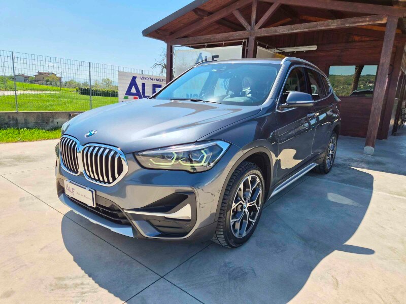 Foto BMW X1            (F48)